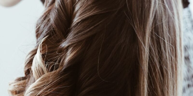 Effortlessly Chic: A Step-by-Step Guide to Achieving Beachy Waves